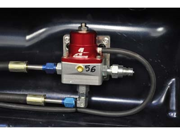 Picture of Adjustable Fuel Pressure Regulator - 99-05